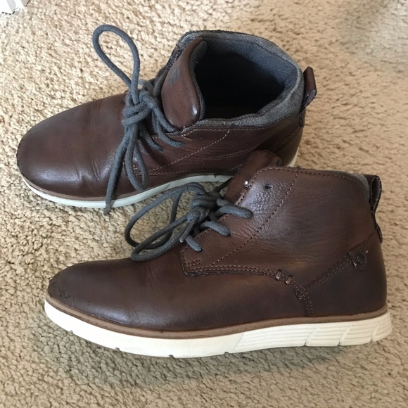 Boots - Picture 1 of 3